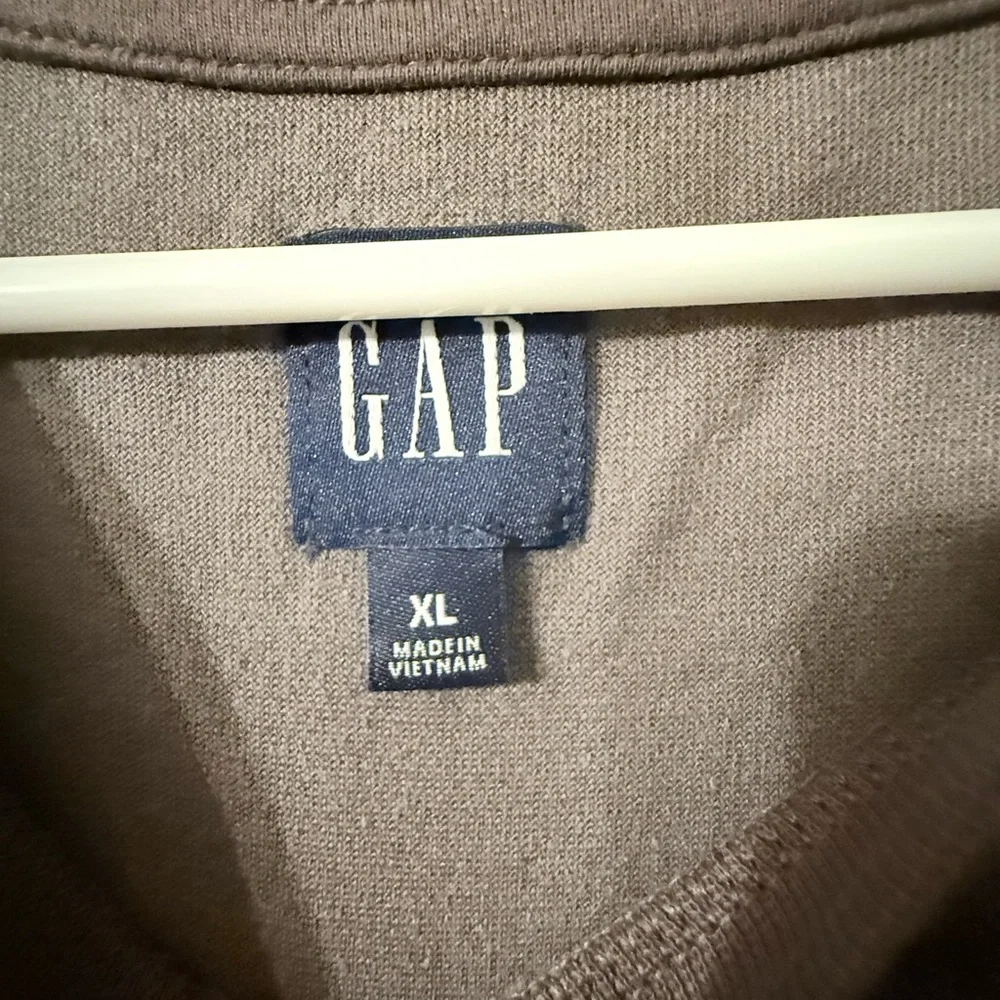 GAP Taupe V-Neck Pullover - Picture 3 of 4